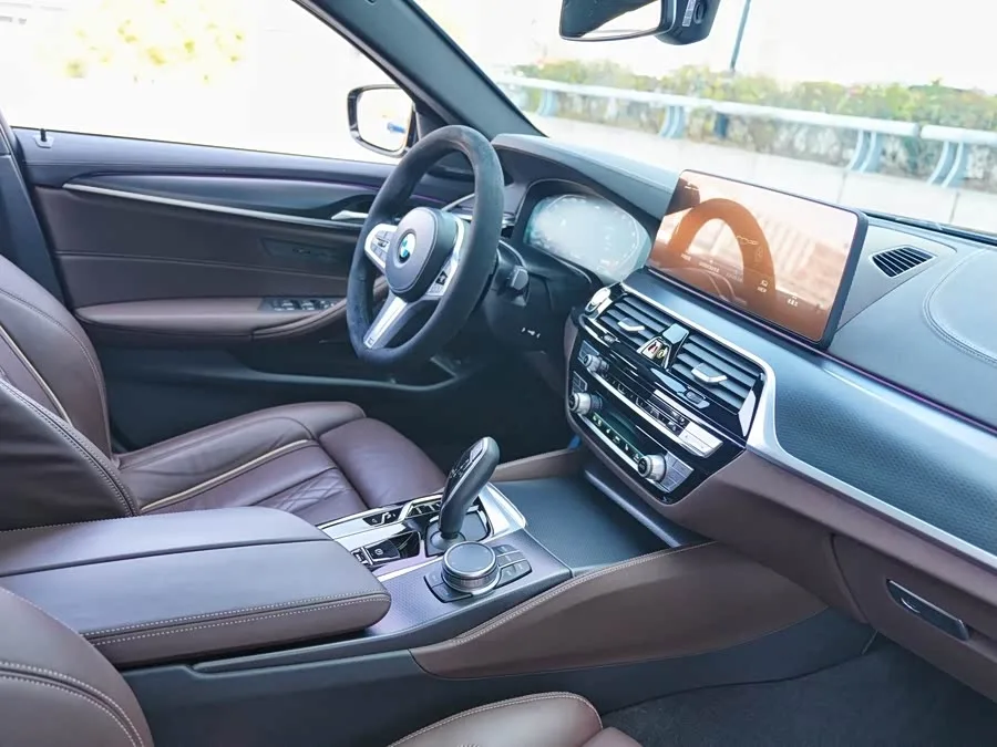 BMW 5 Series BMW 5 Series (Imported) 2022 540i Fashion Edition M Sport Package 2022 — миниатюра 5