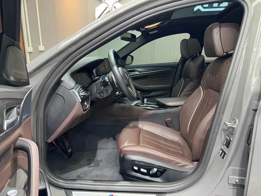 BMW 5 Series BMW 5 Series (Imported) 2022 540i Fashion Edition M Sport Package 2022 — миниатюра 2