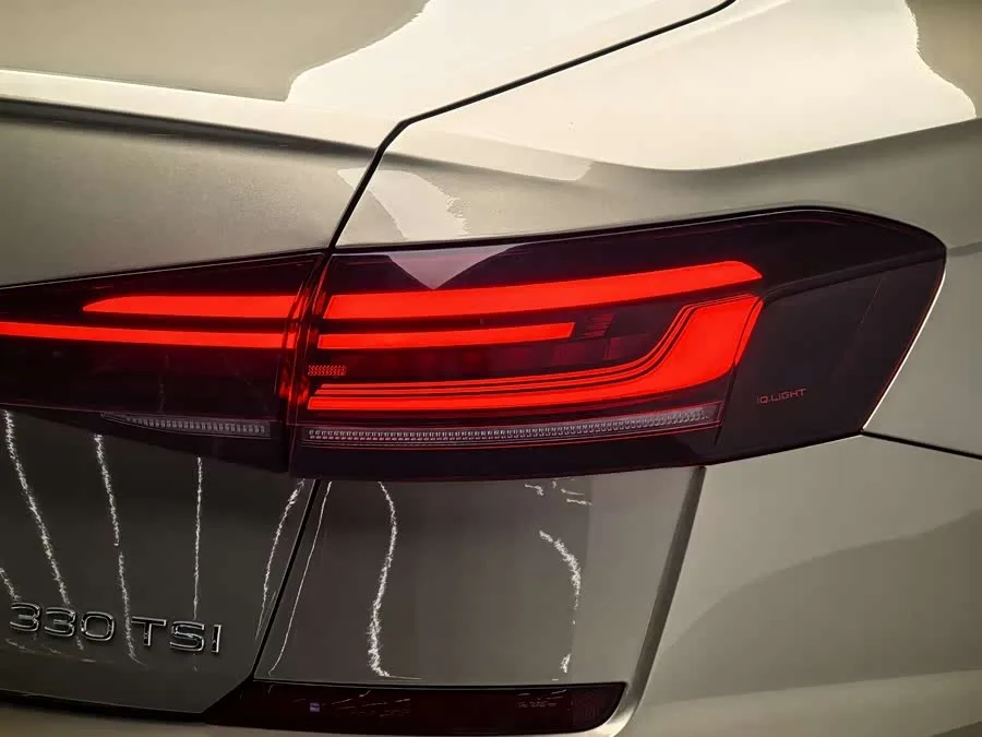 Volkswagen Passat Passat 2022 330TSI Deluxe Edition 2022 — миниатюра 2