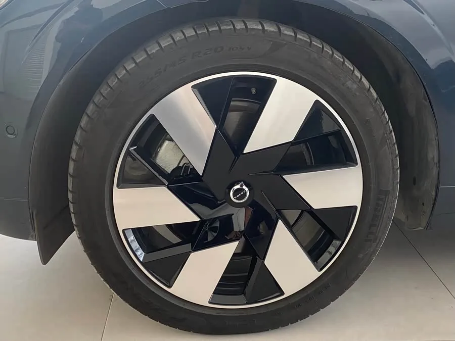 Volvo XC60 Plug-in Hybrid 2024 T8 Plug-in Hybrid Long-range Four-wheel Drive Smart Luxury Edition 2024 — миниатюра 2