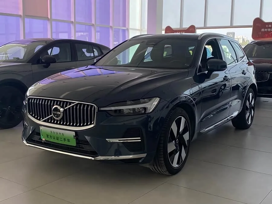 Volvo XC60 Plug-in Hybrid 2024