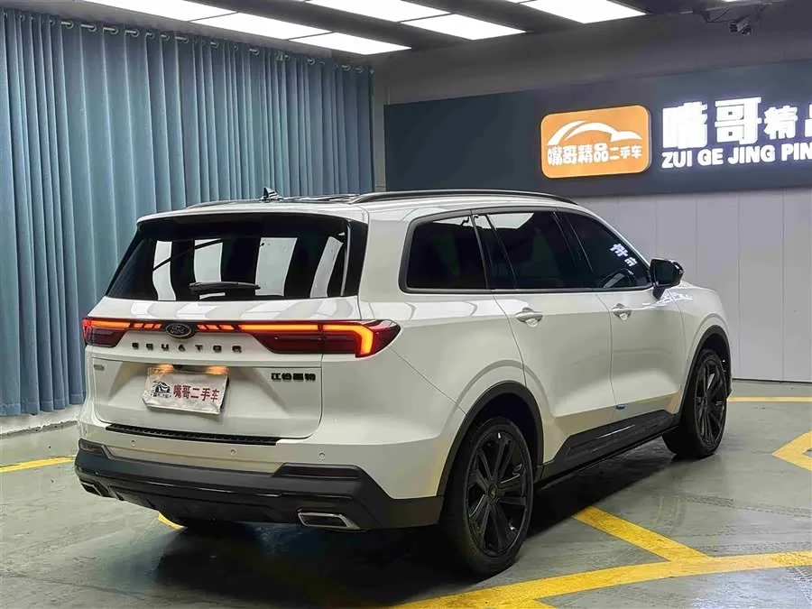 Ford Lingyu Lingyu 2023 EcoBoost 225 Obsidian Orange Edition Premium 7 Seaters (2/3/2) 2024 — миниатюра 3