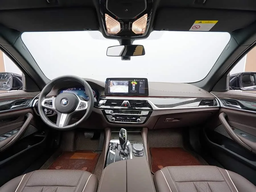 BMW 5 Series BMW 5 Series 2022 facelift 525Li M sports package 2023 — миниатюра 4