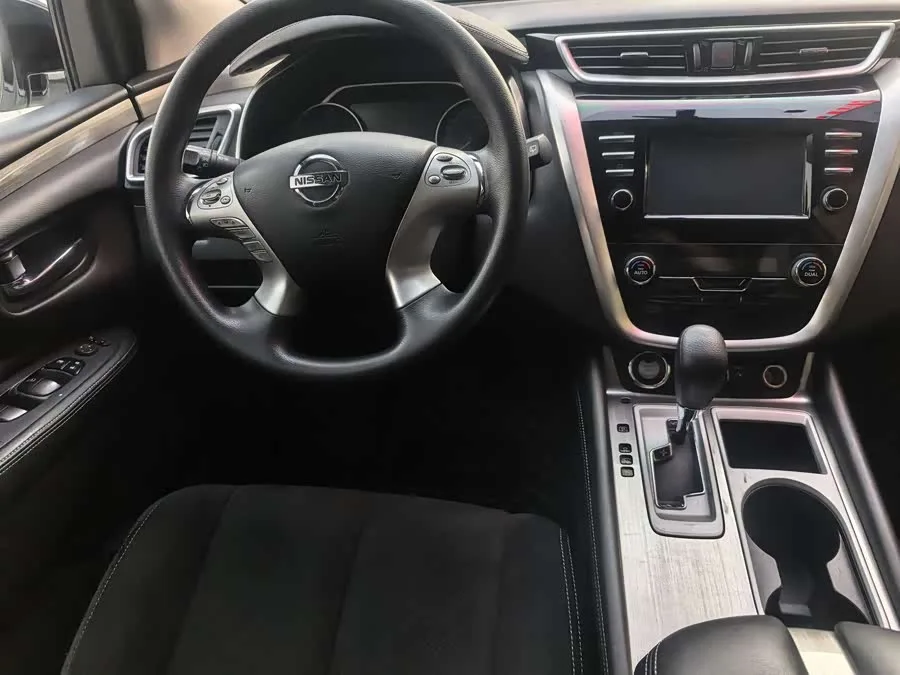 Nissan Murano Loulan 2021 2.5L XE 2WD Elite Edition 2022 — миниатюра 4