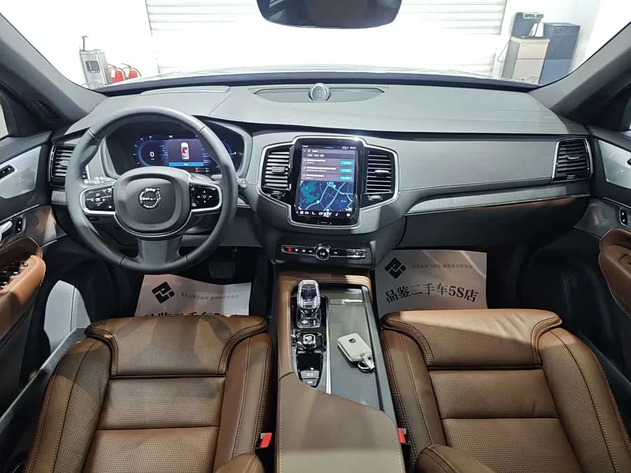 Volvo XC90 Plug-in Hybrid 2023 T8 RECHARGE Zhizun Luxury Edition 7 Seaters 2024 — миниатюра 5