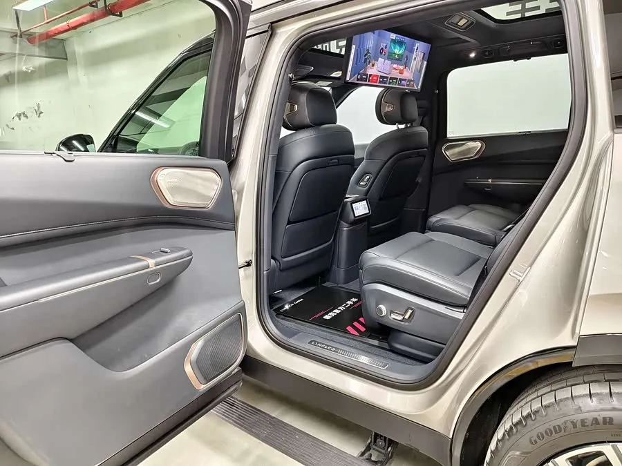 Lynk & Co 900 Lynk & Co 900 2025 1.5T Ultra 2025 — миниатюра 4