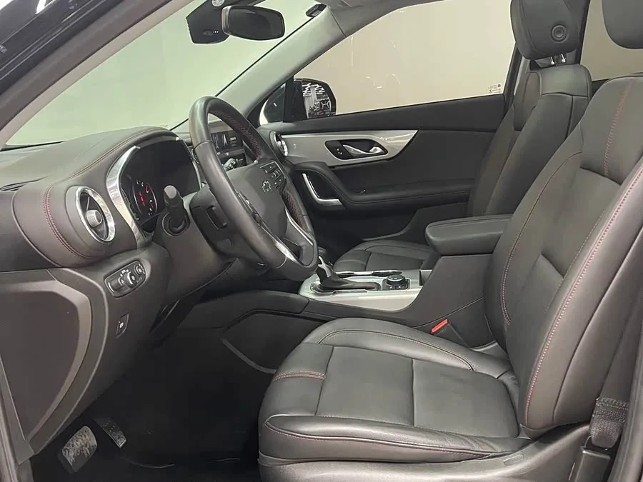 Chevrolet Trailblazer Trailblazer 2022 light hybrid 650T Redline 7-seat Ting version 2023 — миниатюра 2