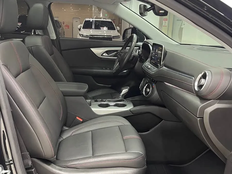 Chevrolet Trailblazer Trailblazer 2022 light hybrid 650T Redline 7-seat Ting version 2023 — миниатюра 3
