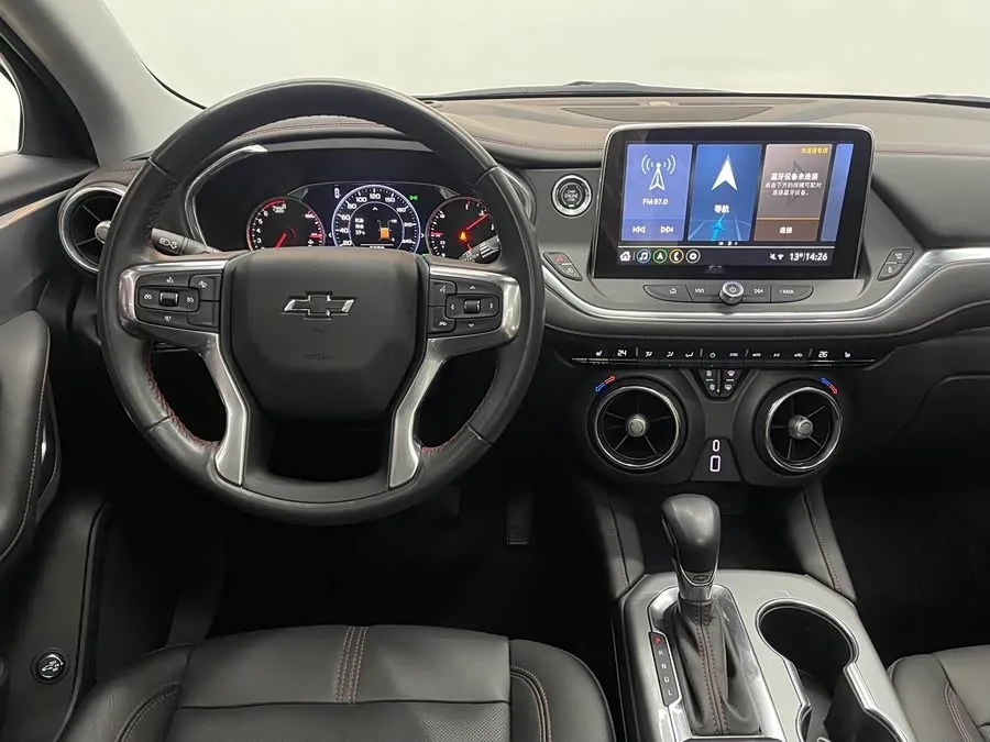 Chevrolet Trailblazer Trailblazer 2022 light hybrid 650T Redline 7-seat Ting version 2023 — миниатюра 4