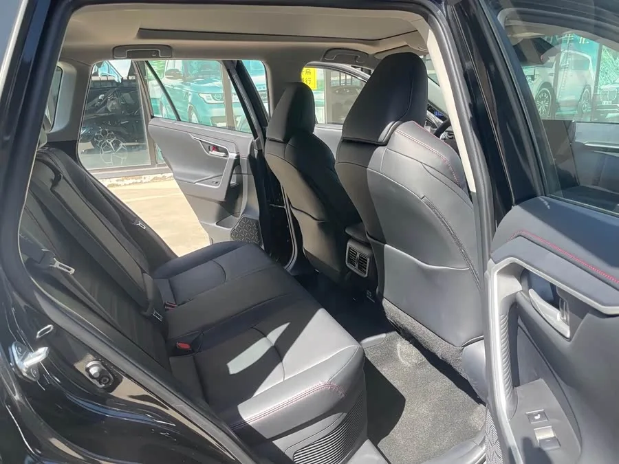 Toyota Wildlander New Energy Wildlander New Energy 2023 High-Performance Edition 2.5L Four-Wheel Drive Edition 2023 — миниатюра 3