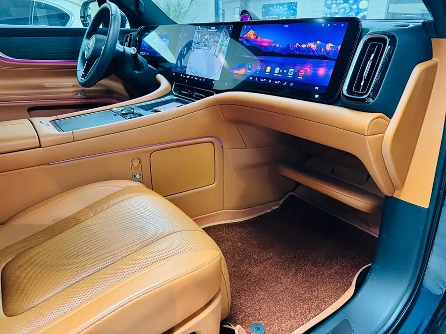 AITO M9 M9 2024 Extended Range Ultra Edition 42kWh 6-seater Edition 2024 — миниатюра 5
