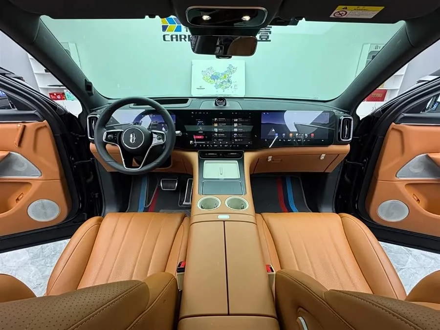 AITO M8 M8 2025 Extended Range Max+ 53.4kWh 5-seater 2025 — миниатюра 3