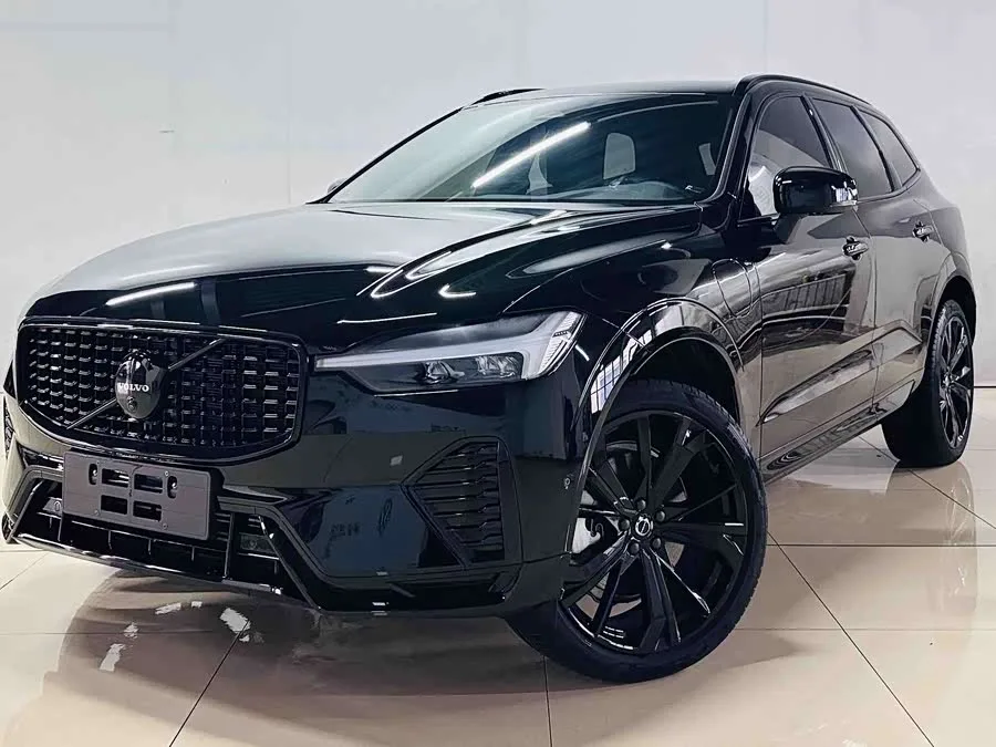 Volvo XC60 Plug-in Hybrid 2025