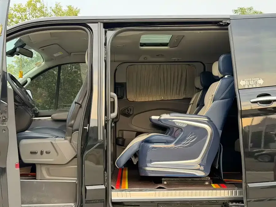 Ford Tourneo Custom Tourneo 2020 2.0T Automatic Elite Edition National VI 2022 — миниатюра 4