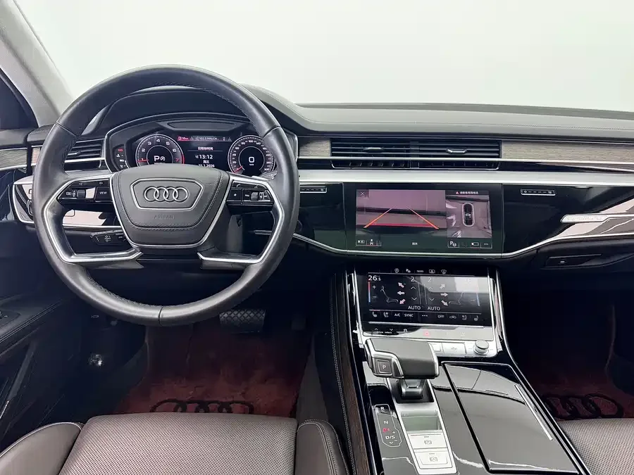 Audi A8 2024 A8L 55 TFSI quattro Flagship 2024 — миниатюра 4