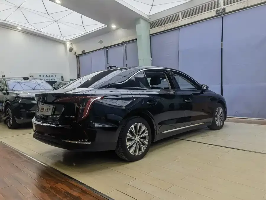 Hongqi E-QM5 Hongqi E-QM5 2024 500km Travel Edition 2024 — миниатюра 4