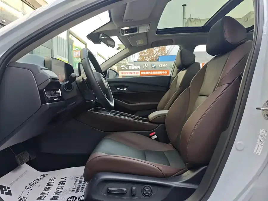 Honda Inspire PHEV Inship New Energy 2023 e:PHEV Zhizun Edition 2025 — миниатюра 2