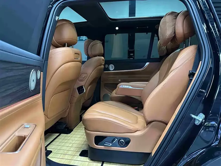 AITO M9 Wenjie M9 2024 Extended Range Max Edition 52kWh 6-seater Edition 2024 — миниатюра 3