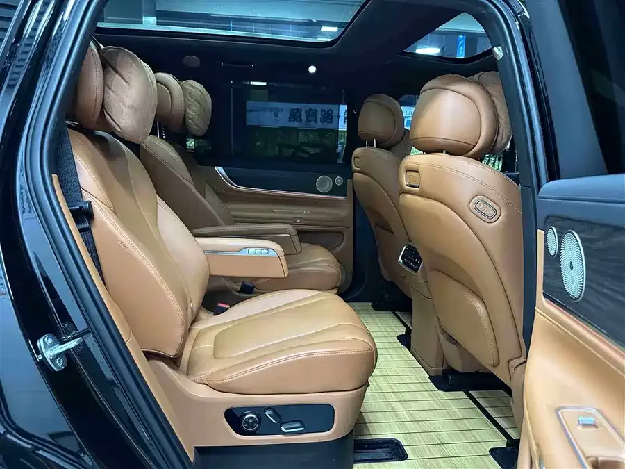 AITO M9 Wenjie M9 2024 Extended Range Max Edition 52kWh 6-seater Edition 2024 — миниатюра 4