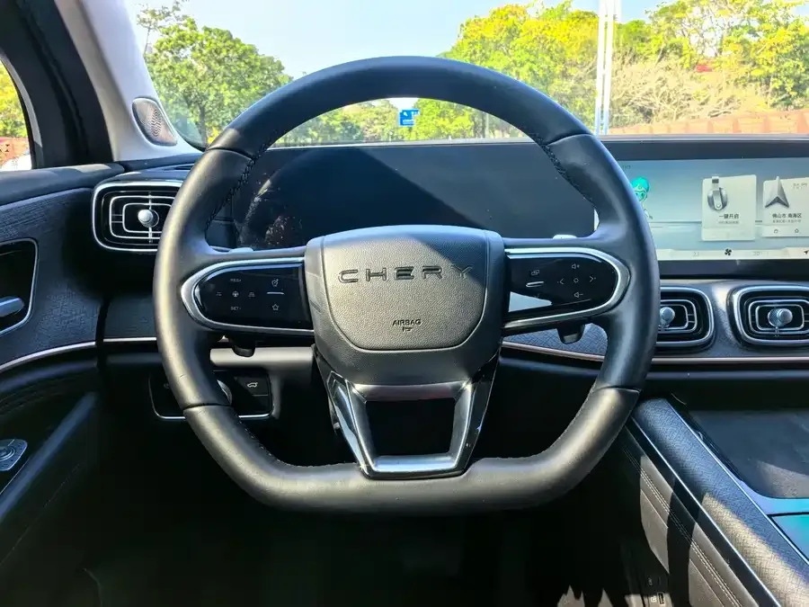 Chery Tiggo 9 Tiggo 9 2023 2.0T dual-clutch 2WD leading version 5 seats 2023 — миниатюра 5