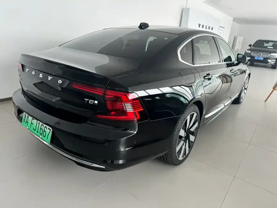 Volvo S90 plug-in hybrid Volvo S90 Plug-in Hybrid 2025 Plug-in Hybrid Four-wheel Drive Long-range Smart Luxury Edition 2024 — миниатюра 2