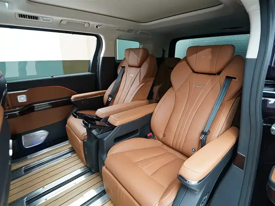 Hongqi HQ9 Hongqi HQ9 2023 2.0T Zhilian Qichang Edition 2024 — миниатюра 4