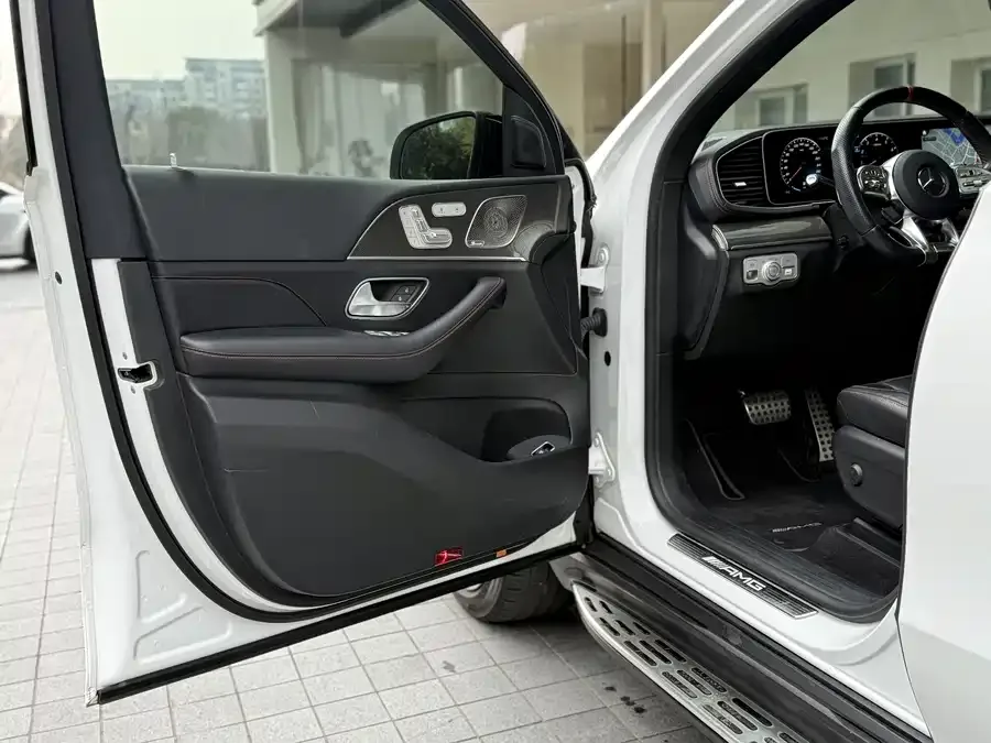 Mercedes-Benz GLE Coupe AMG Mercedes-Benz GLE Coupe AMG 2020 AMG GLE 53 4MATIC+ Coupe SUV 2022 — миниатюра 2