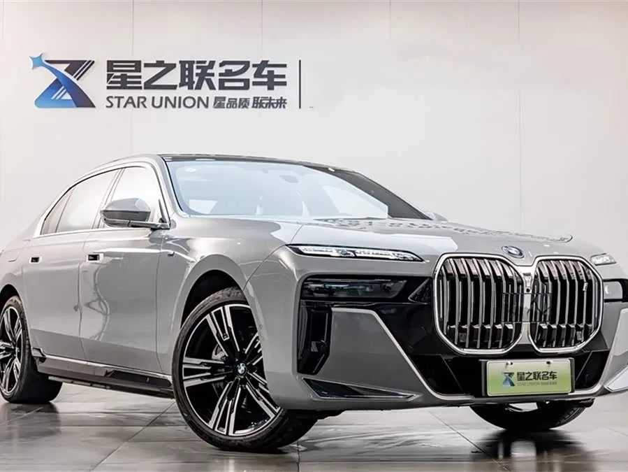 BMW i7 2023 eDrive50L Exclusive M Sports Package 2026 — миниатюра 2