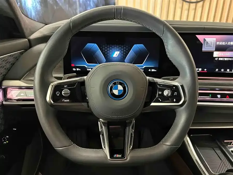 BMW i7 2023 xDrive60L M Sport Package 2024 — миниатюра 5
