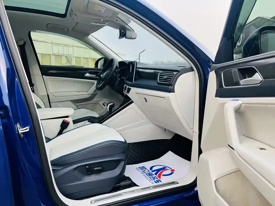 Volkswagen Tayron GTE plug-in hybrid Tanyue GTE plug-in hybrid 2023 280TSI Luxury Plus Advanced Edition 2022 — миниатюра 5