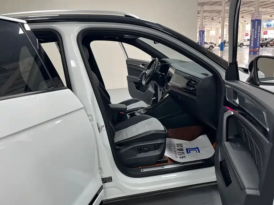 Volkswagen Tayron X Tanyue X 2020 330TSI 2WD Flagship Smart Edition 2022 — миниатюра 4
