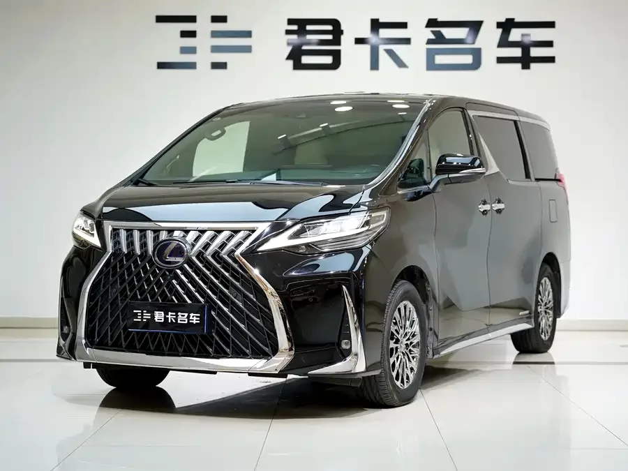 Lexus LM 2022