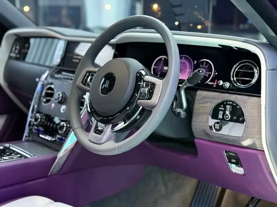 Rolls-Royce Cullinan Cullinan 2024 four-seat version 2025 — миниатюра 3