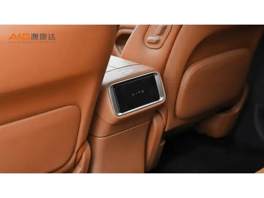 AITO M9 Wenjie M9 2025 Extended Range Ultra Edition 52kWh 5-seater Edition 2025 — миниатюра 3