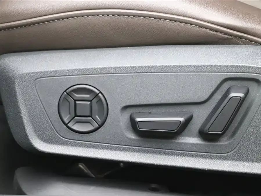 Audi A7L 2022 45 TFSI S-line Dream Flow Crystal Set 2023 — миниатюра 4