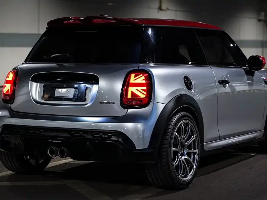 MINI JCW MINI JCW 2022 facelift 2.0T JOHN COOPER WORKS ALL-IN 2022 — миниатюра 4