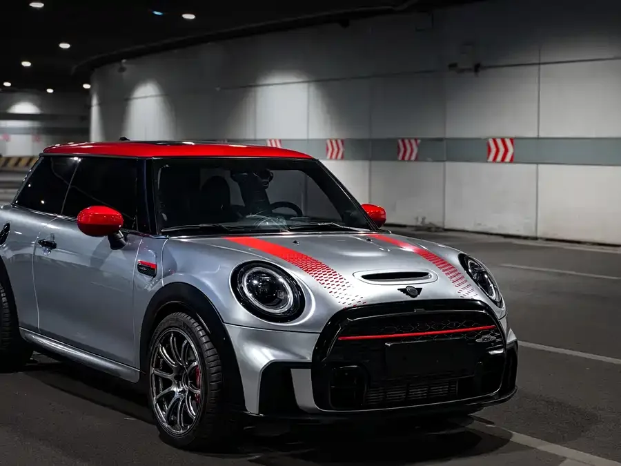 MINI JCW MINI JCW 2022 facelift 2.0T JOHN COOPER WORKS ALL-IN 2022 — фото 1, купить с доставкой в Москву