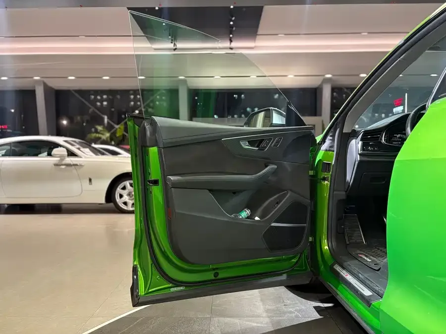 Audi RS Q8 2022 RS Q8 4.0T 2022 — миниатюра 3