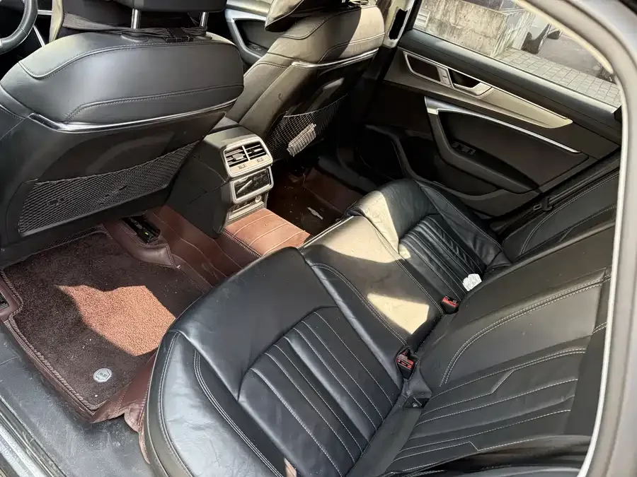 Audi A6L 2022 45 TFSI Premium Dynamic Model 2022 — миниатюра 4