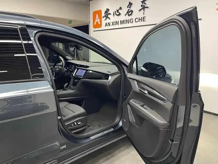 Cadillac XT6 2025 2.0T 6-seat 4WD Premium Executive Black Label Edition 2024 — миниатюра 3