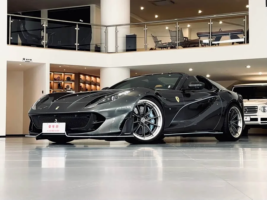 Ferrari 812 2022