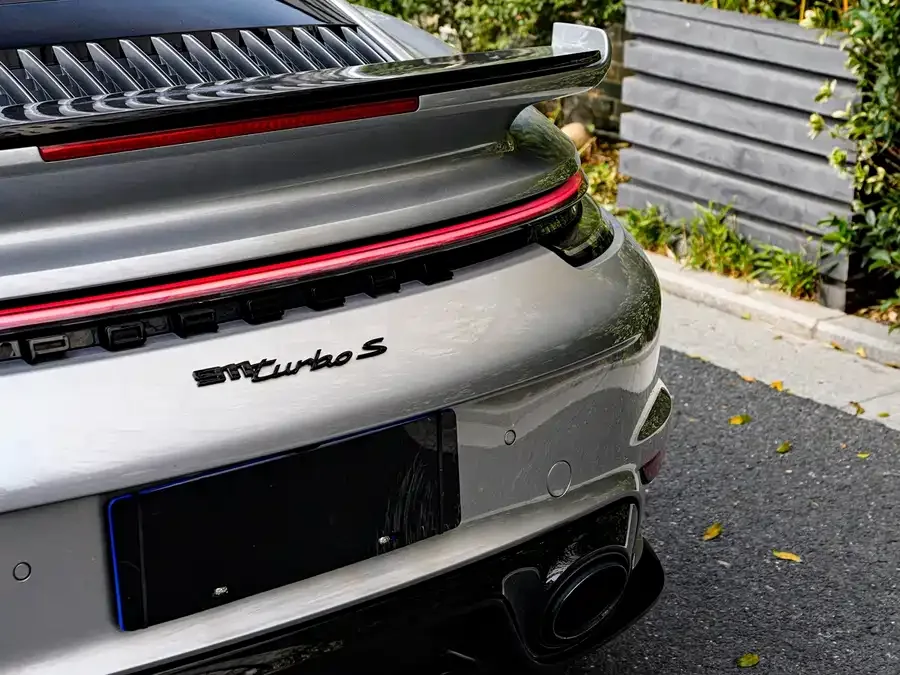 Porsche 911 2022 Turbo S 3.7T 2022 — миниатюра 2