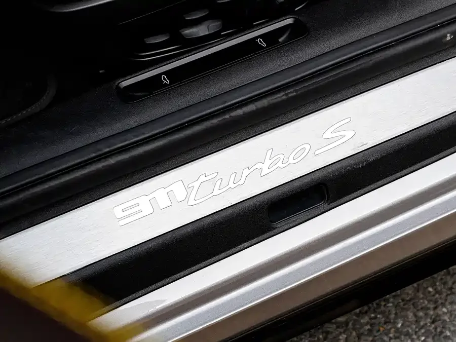 Porsche 911 2022 Turbo S 3.7T 2022 — миниатюра 3