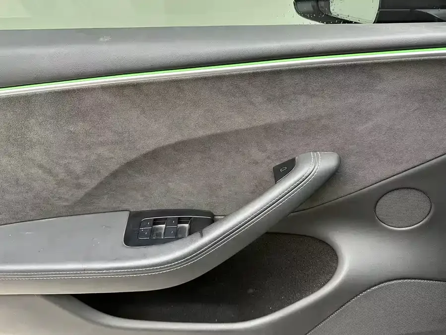 Tesla Model 3 Model 3 2023 Long Range All-Wheel Drive 2023 — миниатюра 3