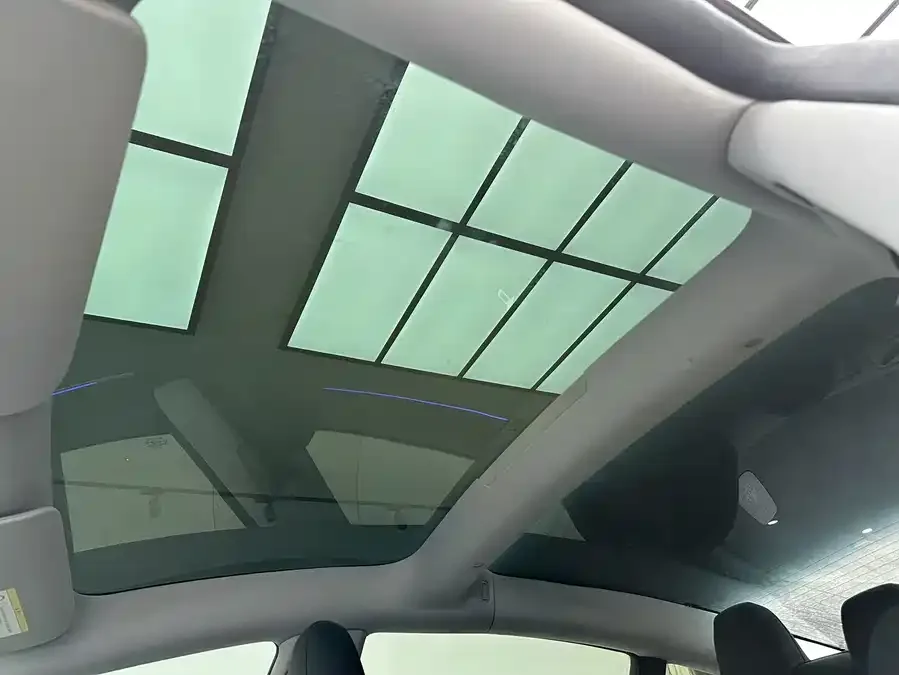Tesla Model 3 Model 3 2023 Long Range All-Wheel Drive 2023 — миниатюра 4