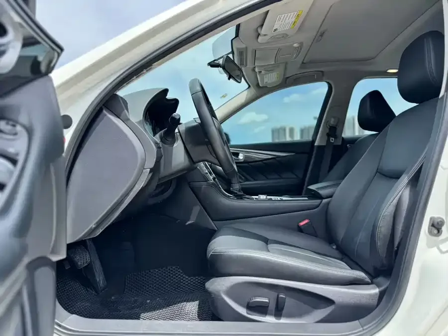 Infiniti Q50L 2022 2.0T Comfort Edition 2023 — миниатюра 5