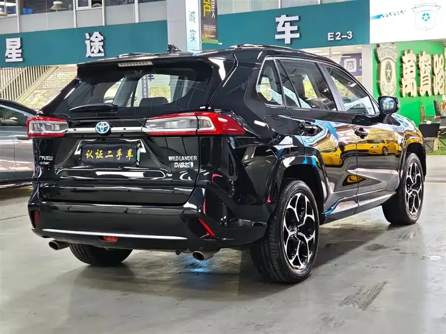 Toyota Wildlander New Energy Wildlander New Energy 2023 High-Performance Edition 2.5L Four-Wheel Drive Edition 2023 — миниатюра 2