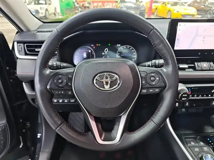Toyota Wildlander New Energy Wildlander New Energy 2023 High-Performance Edition 2.5L Four-Wheel Drive Edition 2023 — миниатюра 4