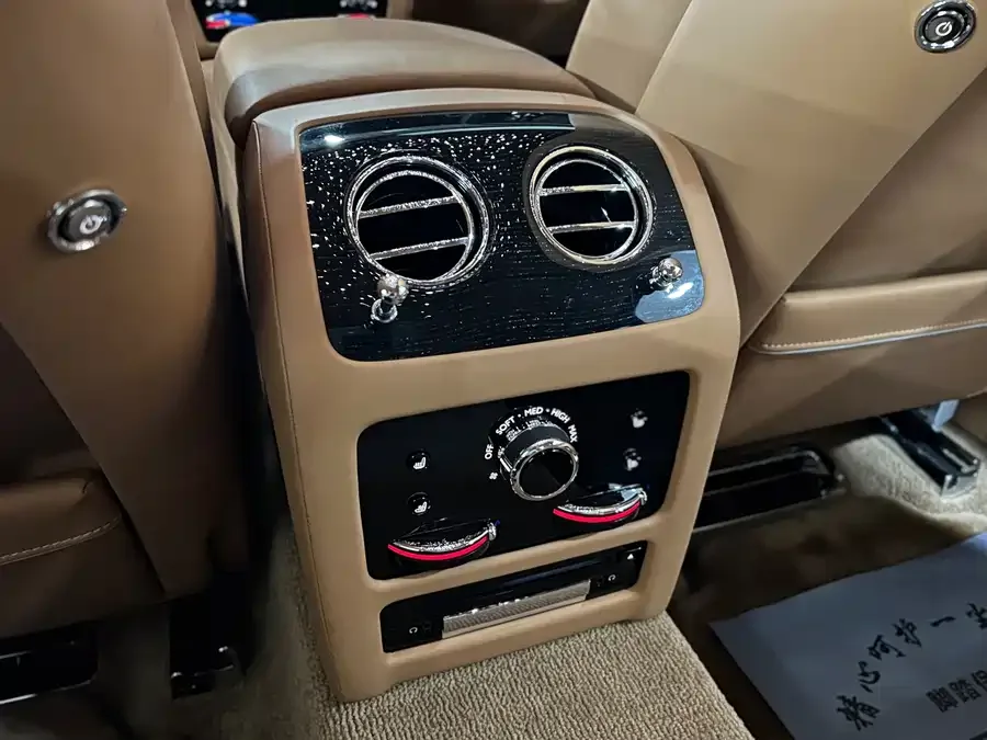 Rolls-Royce Ghost Ghost 2021 6.7T long wheelbase version 2025 — миниатюра 5