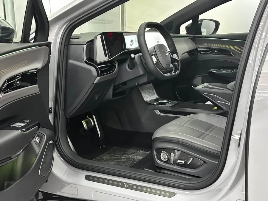 Hongqi EH7 Hongqi EH7 2024 820 Pro 2024 — миниатюра 3
